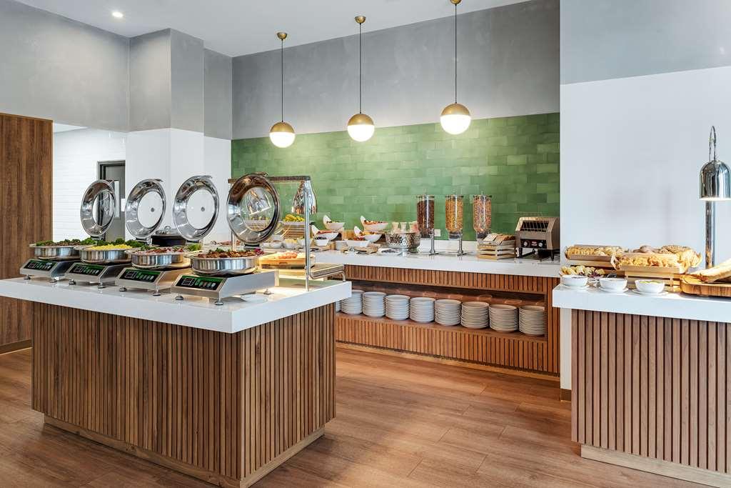 Hilton Garden Inn San Jose Airport City Mall Alajuela Restaurant photo