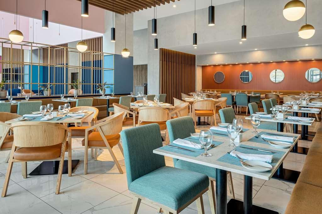 Hilton Garden Inn San Jose Airport City Mall Alajuela Restaurant photo