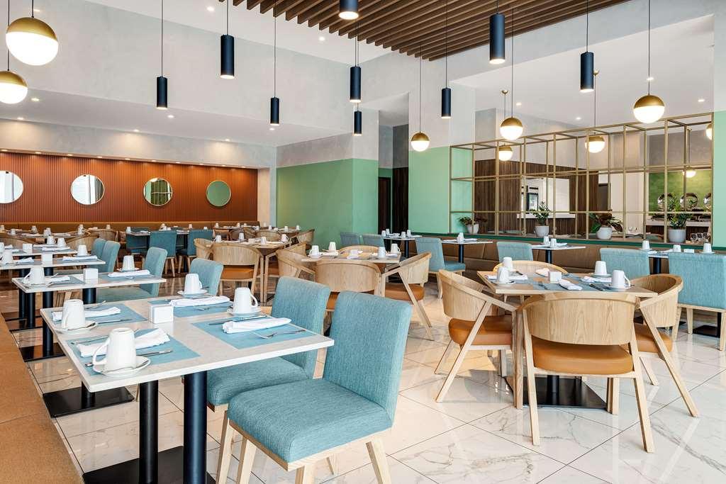 Hilton Garden Inn San Jose Airport City Mall Alajuela Restaurant photo
